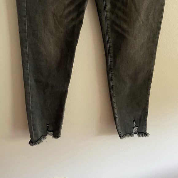 Risen Women Waist 32/Size 15 Charcoal Gray Raw Distress Hem 5-Pocket Denim Jeans - Picture 2 of 12